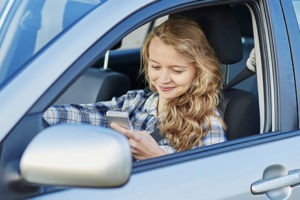 What Missouri Drivers Need to Know About Distracted Driving