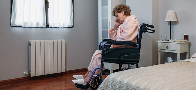 10 Red Flags You Should Never Ignore While Visiting a Nursing Home